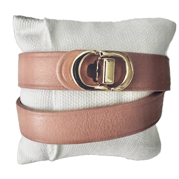 NEW CHRISTIAN DIOR BRACELET Montaigne Rose Leather Double Wrap w/ Gold Turnlock - Picture 2 of 7